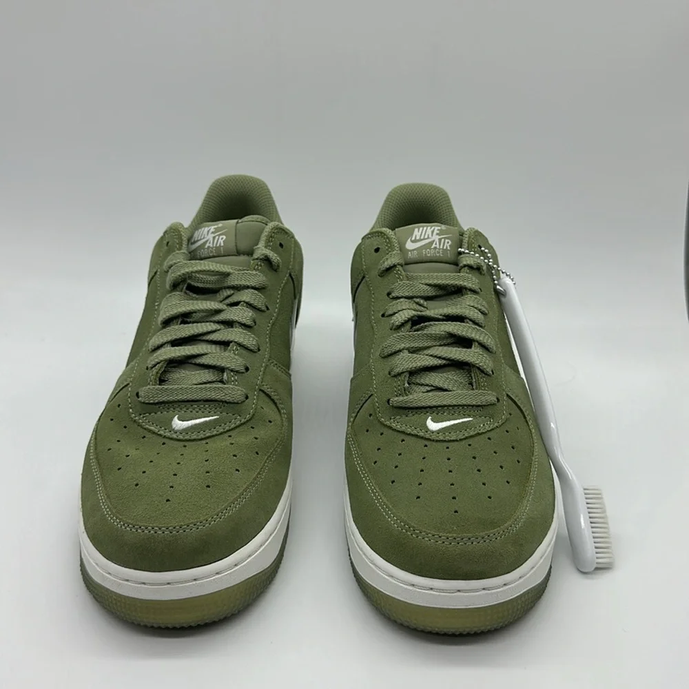 Nike Air Force 1 Low Retro Men's DV0785-300 Oil Green/Summit NWOB and Defects - Picture 3 of 5
